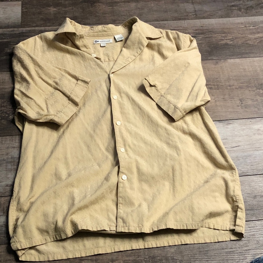 Wilke-Rodriguez Casual Short-Sleeve Button-Down Shirt in Light Khaki